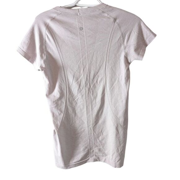 LULULEMON ATHLETICA Swiftly Tech Short Sleeve 2.0 in Misty Pink/Misty Pink Size - Picture 4 of 4
